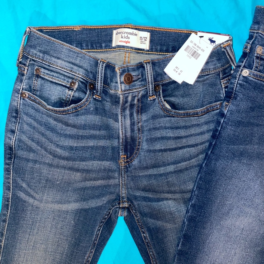 NWT Abercrombie & Gap straight leg jeans - Picture 2 of 7